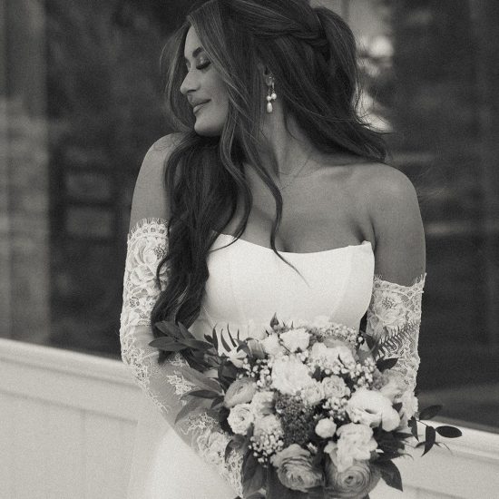 Sweet Summertime Romance at an Arizona Wedding