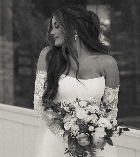 Sweet Summertime Romance at an Arizona Wedding