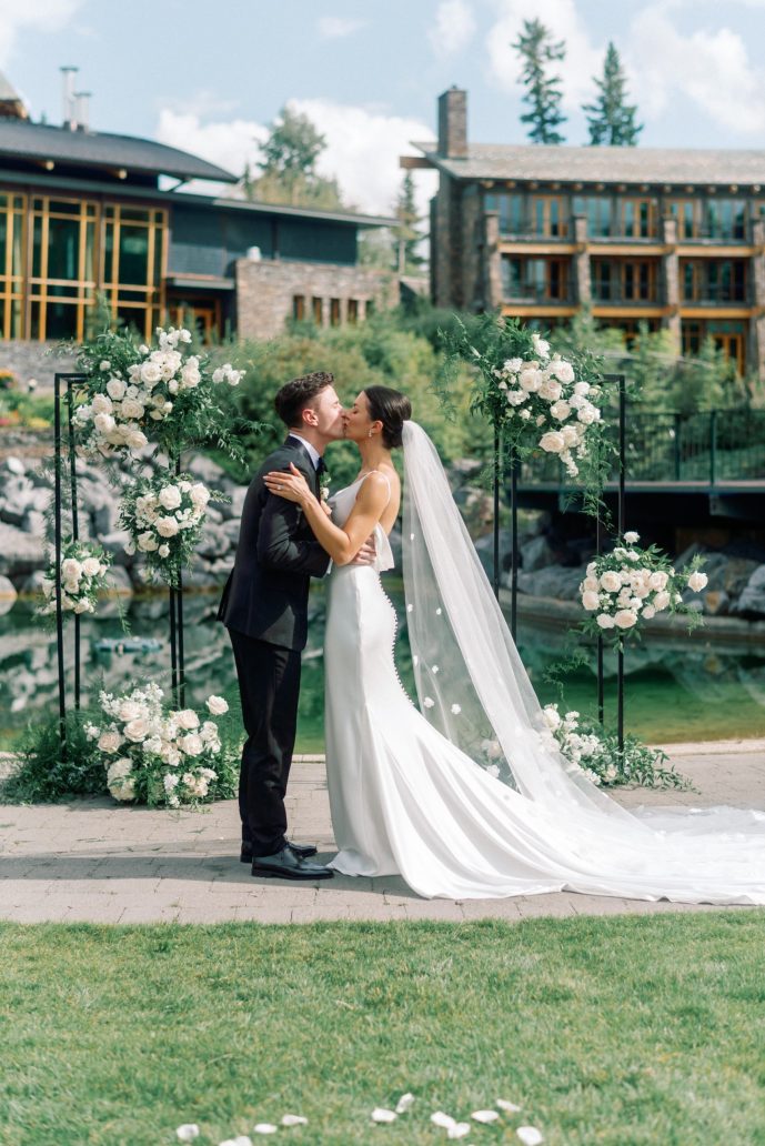 CNC Event Design summer wedding at Azuridge Estate Hotel rocky mountain bride34