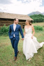 Pastel summer wedding Pine Creek Cookhouse rocky mountain bride15