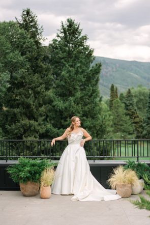 Pastel summer wedding Pine Creek Cookhouse rocky mountain bride7