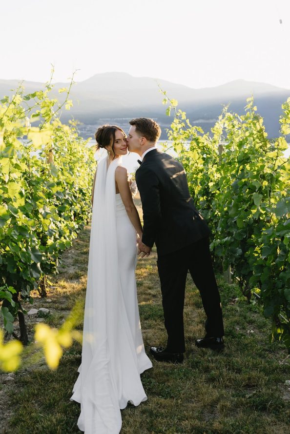 50th Parallel Estate Kelowna summer wedding Keeley Joy Photography rocky mountain bride1