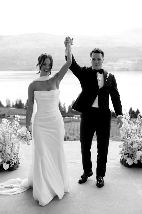 50th Parallel Estate Kelowna summer wedding Keeley Joy Photography rocky mountain bride33