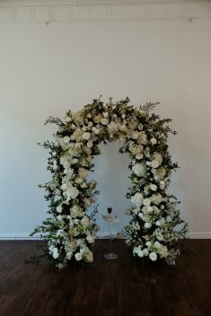 Aldea Weddings at The Landmark winter wedding Cloud 9 Blooms rocky mountain bride9