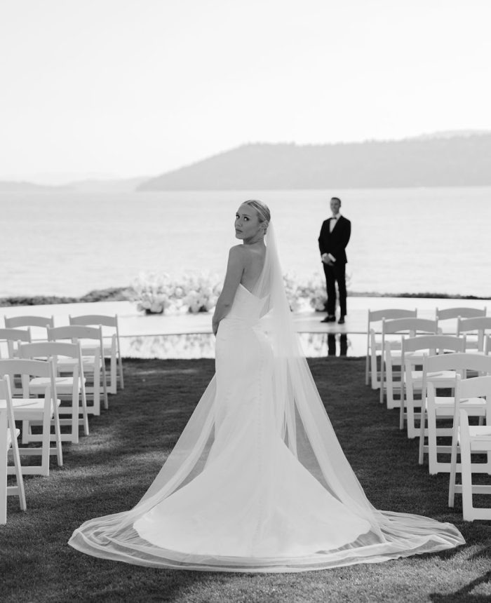 All White Lakeside Resort Wedding in Coeur d’Alene