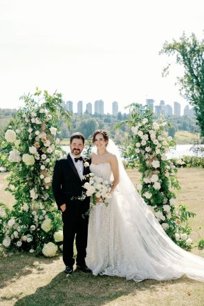 Hart House Restaurant summer wedding Smitten Events rocky mountain bride27