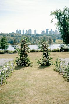 Hart House Restaurant summer wedding Smitten Events rocky mountain bride35