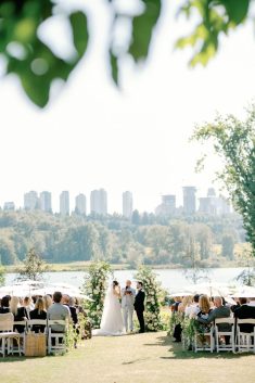 Hart House Restaurant summer wedding Smitten Events rocky mountain bride45