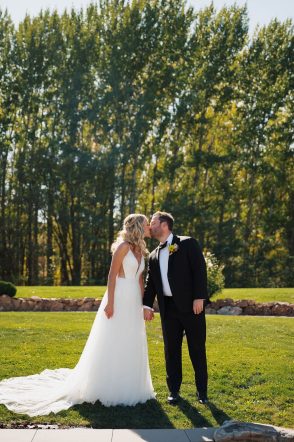 Chateau des Fleurs fall wedding Idaho rocky mountain bride Yasinski Photography44
