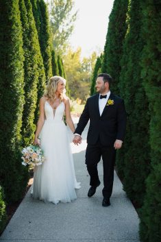 Chateau des Fleurs fall wedding Idaho rocky mountain bride Yasinski Photography49