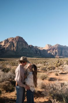 Red Rock Canyon Nevada couple portraits Lexie Biermann Photography rocky mountain bride4
