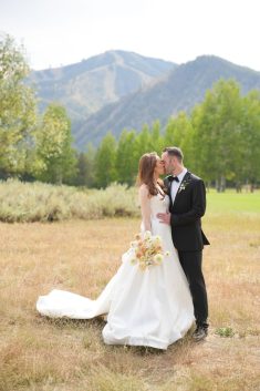 Sun Valley Resort summer wedding Kirsten Shultz Photography rocky mountain bride14