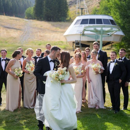 A Pretty Mountain View Wedding in Sun Valley