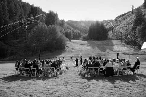 Sun Valley Resort summer wedding Kirsten Shultz Photography rocky mountain bride27