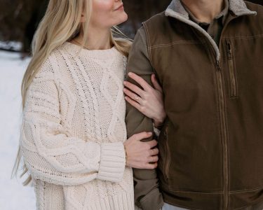 Bri Parkin Photography winter engagements in utah rocky mountain bride10
