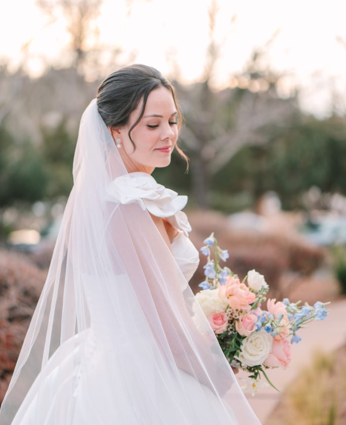 Soft and Lively Winter Wedding in Santa Fe