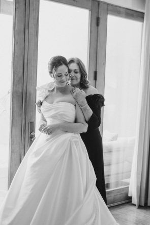 Four Seasons Resort Rancho Encantado Santa Fe winter wedding Maura Jane Photography rocky mountain bride9