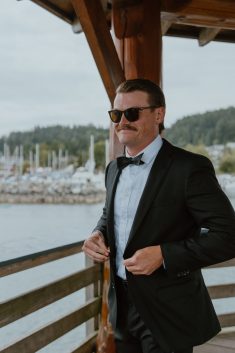 Howdy Pictures summer wedding british columbia rocky mountain bride12