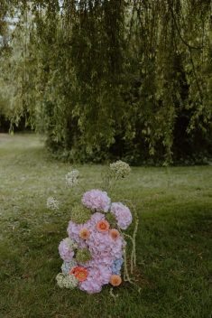 Howdy Pictures summer wedding british columbia rocky mountain bride39