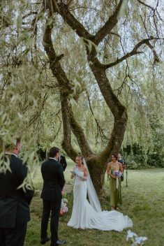 Howdy Pictures summer wedding british columbia rocky mountain bride44