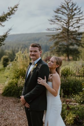 Howdy Pictures summer wedding british columbia rocky mountain bride88