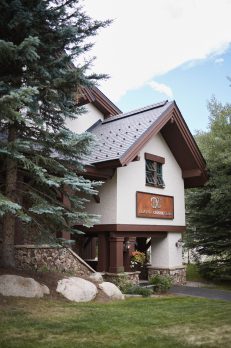 Spruce Saddle Lodge summer wedding Gemini Event Planning rocky mountain bride8