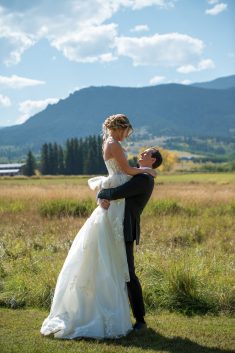 Fox Fields summer wedding Entenmann Photography rocky mountain bride10