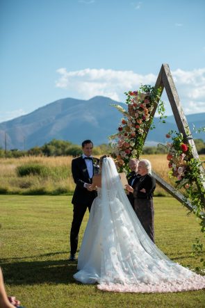 Fox Fields summer wedding Entenmann Photography rocky mountain bride34