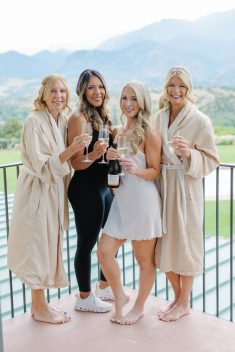 Garden of the Gods Resort summer wedding SK Events rocky mountain bride22