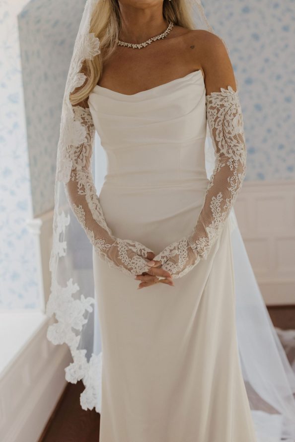 Greystone Castle summer wedding rocky mountain bride11