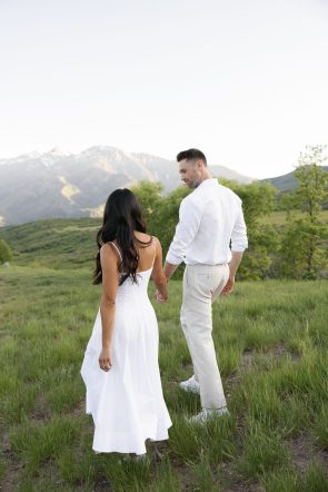 Spring utah meadow engagement session Brynn Kelley Photography rocky mountain bride12