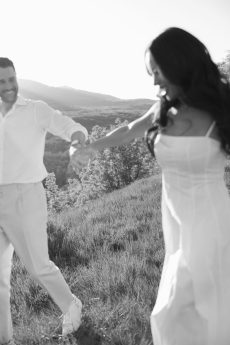Spring utah meadow engagement session Brynn Kelley Photography rocky mountain bride6