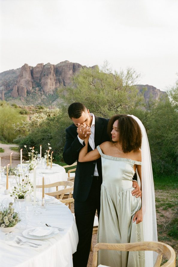 Superstition Mountains styled shoot arizona Cam Dever Photograpphy rocky mountain bride20