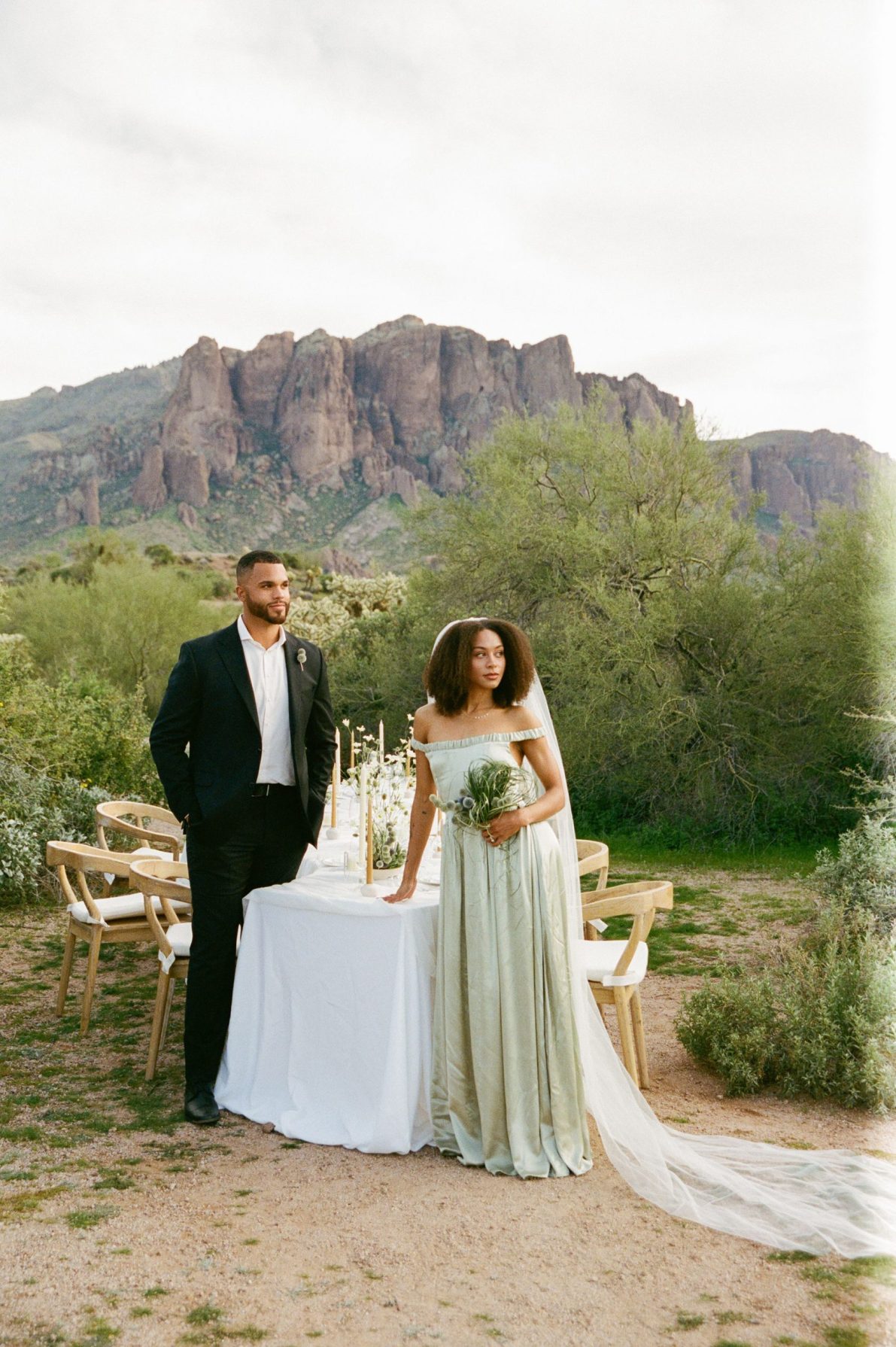 Superstition Mountains styled shoot arizona Cam Dever Photograpphy rocky mountain bride27