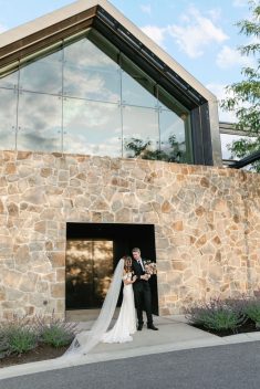 CedarCreek Estate Winery spring wedding Boketto Photography rocky mountain bride23
