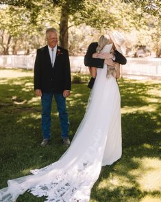 Jacobs Berry Farm summer wedding Davey Hibler rocky mountain bride33