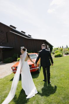 Sweet Haven Barn summer wedding Lottie Weddings rocky mountain bride34