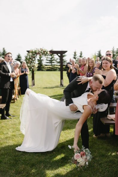 Sweet Haven Barn summer wedding Lottie Weddings rocky mountain bride49
