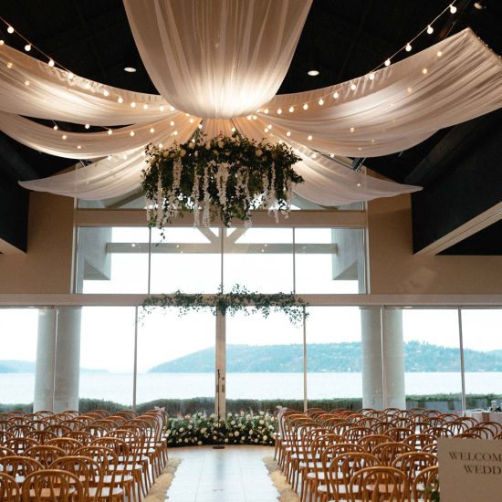 Foggy and Pretty Autumn Wedding at The Coeur d’Alene Resort
