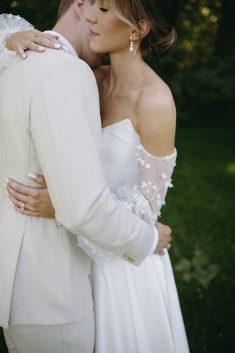 CC Bloom spring wedding White Haven Weddings rocky mountain bride12