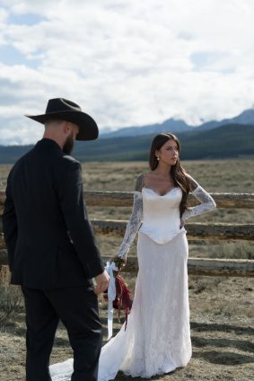 Stanley River Retreats & Cabins winter wedding rocky mountain bride25