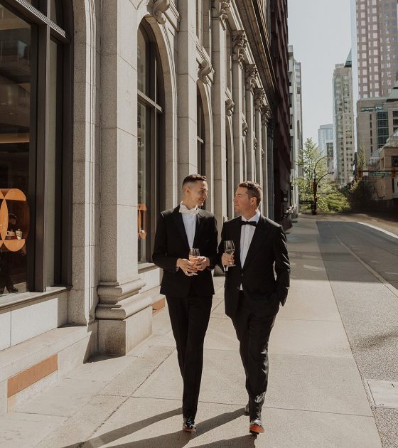 Sophisticated and Artful Vancouver Club Wedding