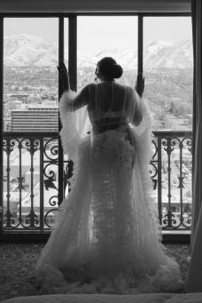 Utah State Capitol and Natural History Museum of Utah winter wedding B Astonished Events rocky mountain bride11