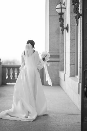 Utah State Capitol and Natural History Museum of Utah winter wedding B Astonished Events rocky mountain bride36